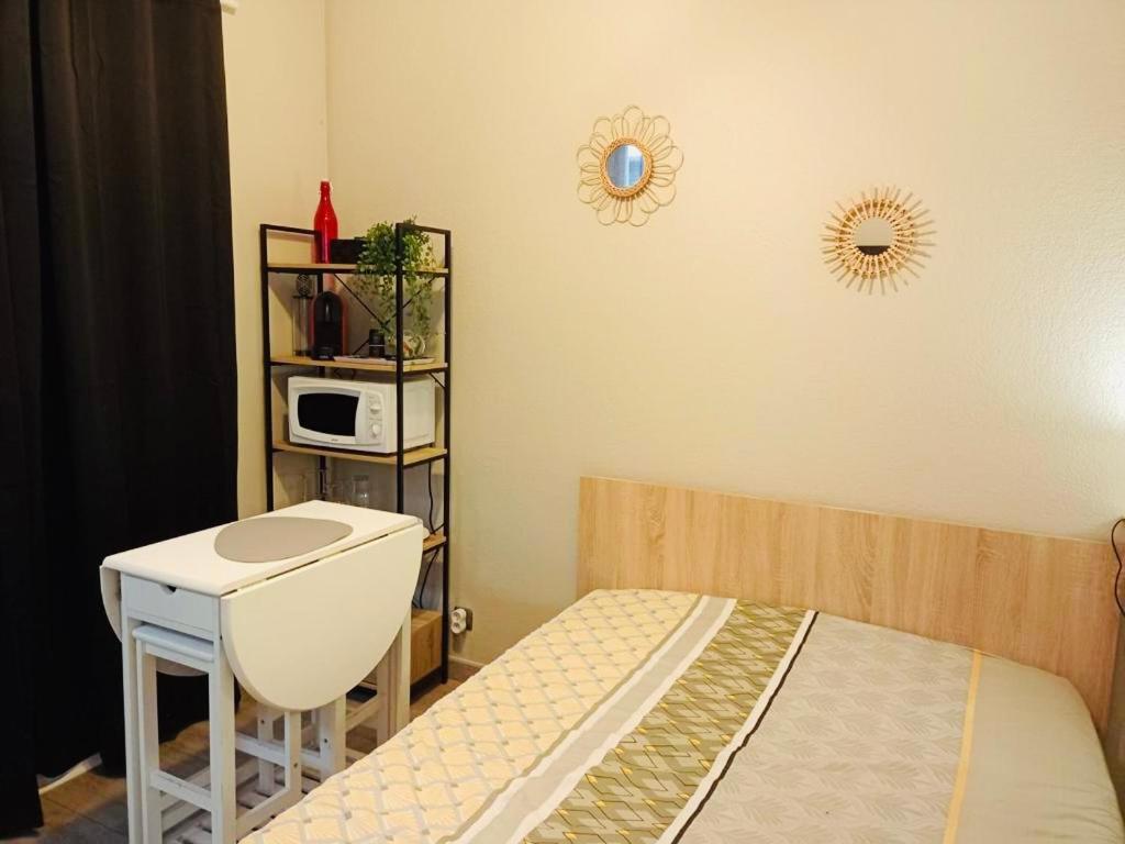 Appartement Calme Et Bien Situe Tarbes Eksteriør billede